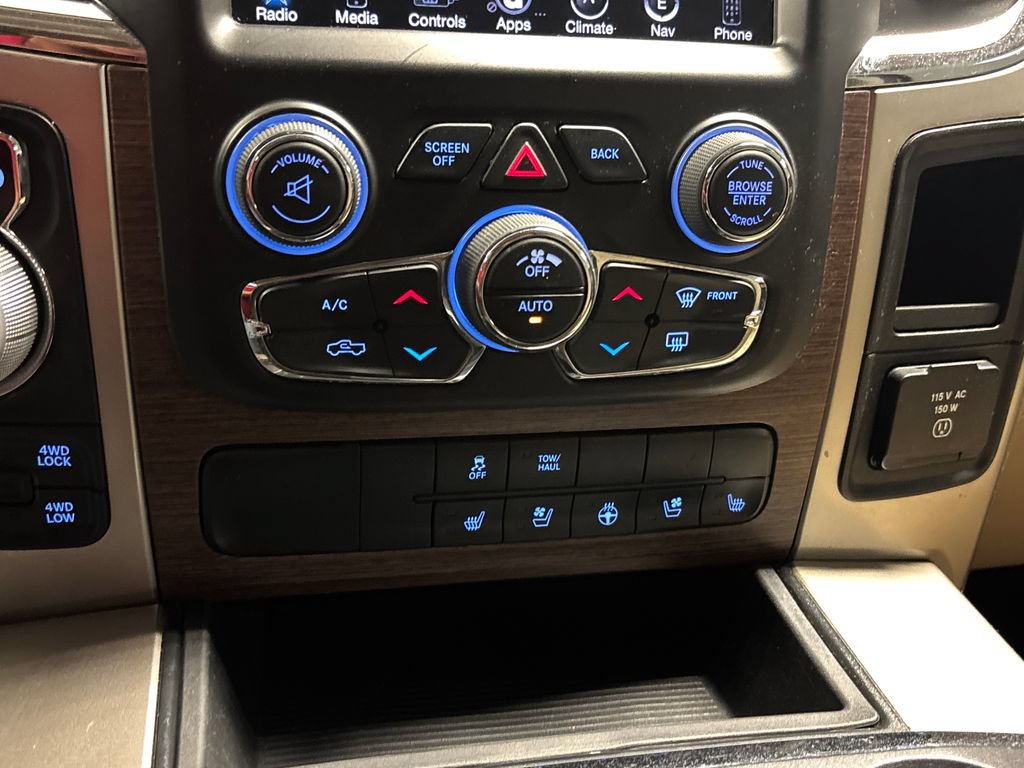 Used 2015 RAM 1500 Laramie w/ Convenience Group AWD/4WD image 39