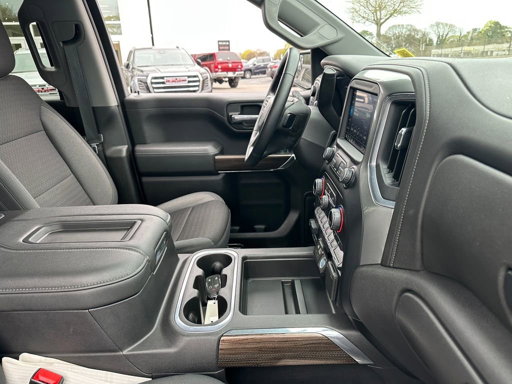 Used 2021 Chevrolet Silverado 1500 LT Trail Boss w/ Convenience Package II AWD/4WD image 38