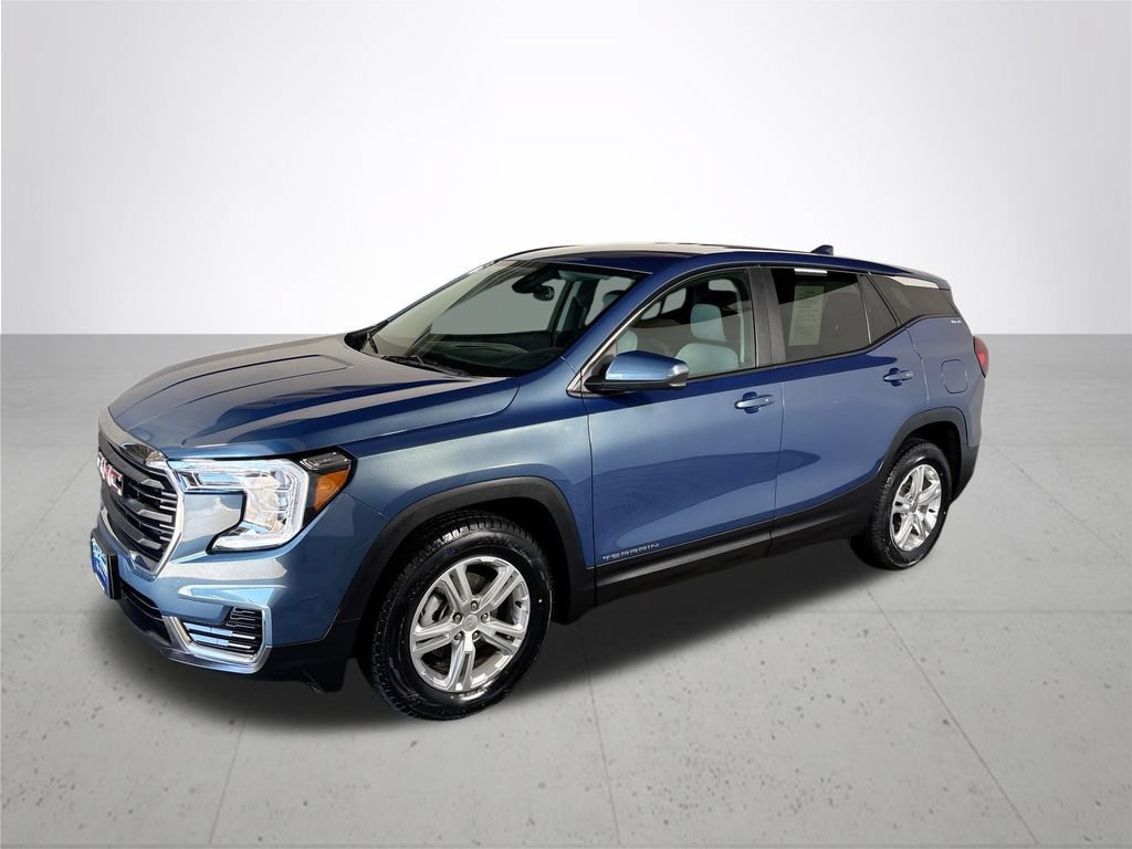 Used 2024 GMC Terrain SLE AWD/4WD image 2