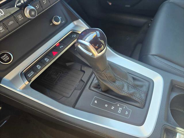 Used 2023 Audi Q3 2.0T Premium Plus w/ Premium Plus Package image 32