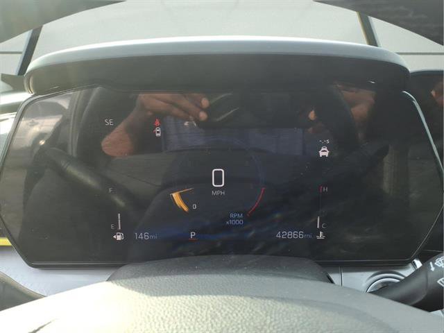 Certified 2024 Chevrolet Trax LT w/ Driver Confidence Package image 19