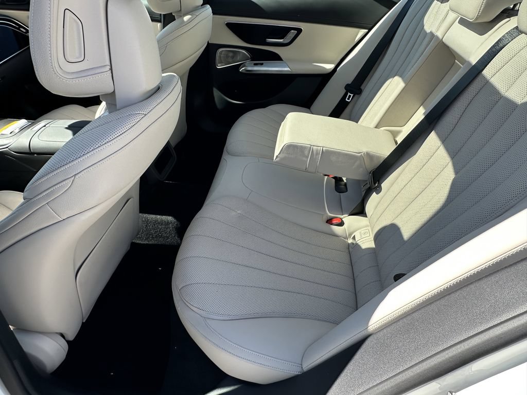 New 2026 Mercedes-Benz E 450 4MATIC Sedan image 24