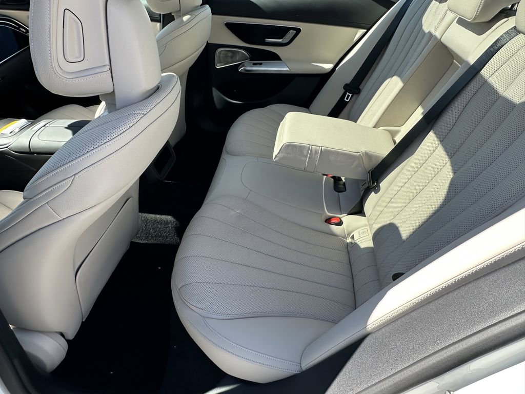 New 2026 Mercedes-Benz E 450 4MATIC Sedan image 24