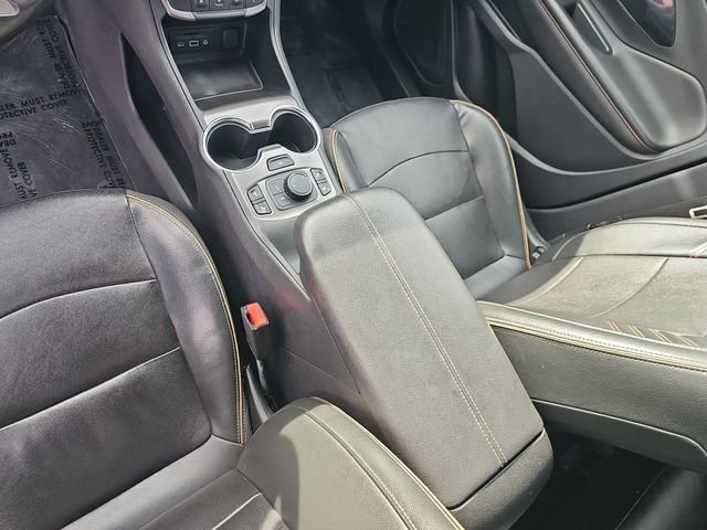 Used 2022 GMC Terrain AT4 w/ Tech Package image 22