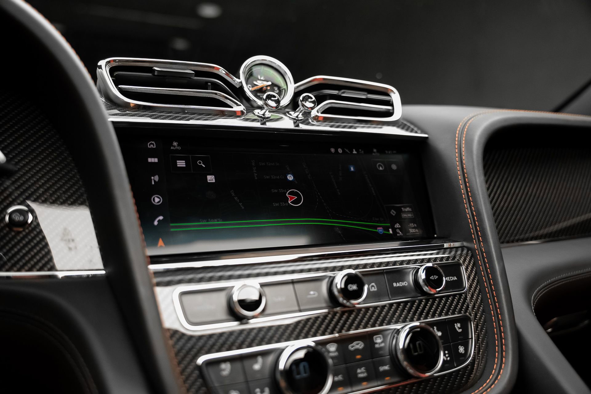 Used 2021 Bentley Bentayga AWD/4WD image 50