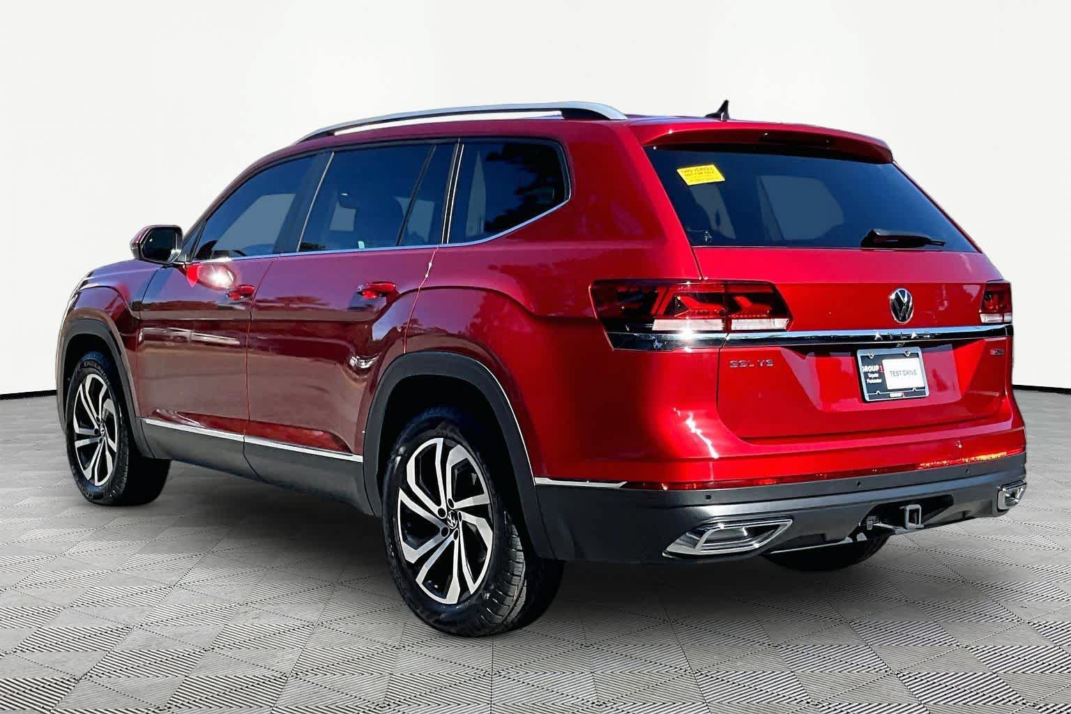 Used 2022 Volkswagen Atlas SEL AWD/4WD image 12