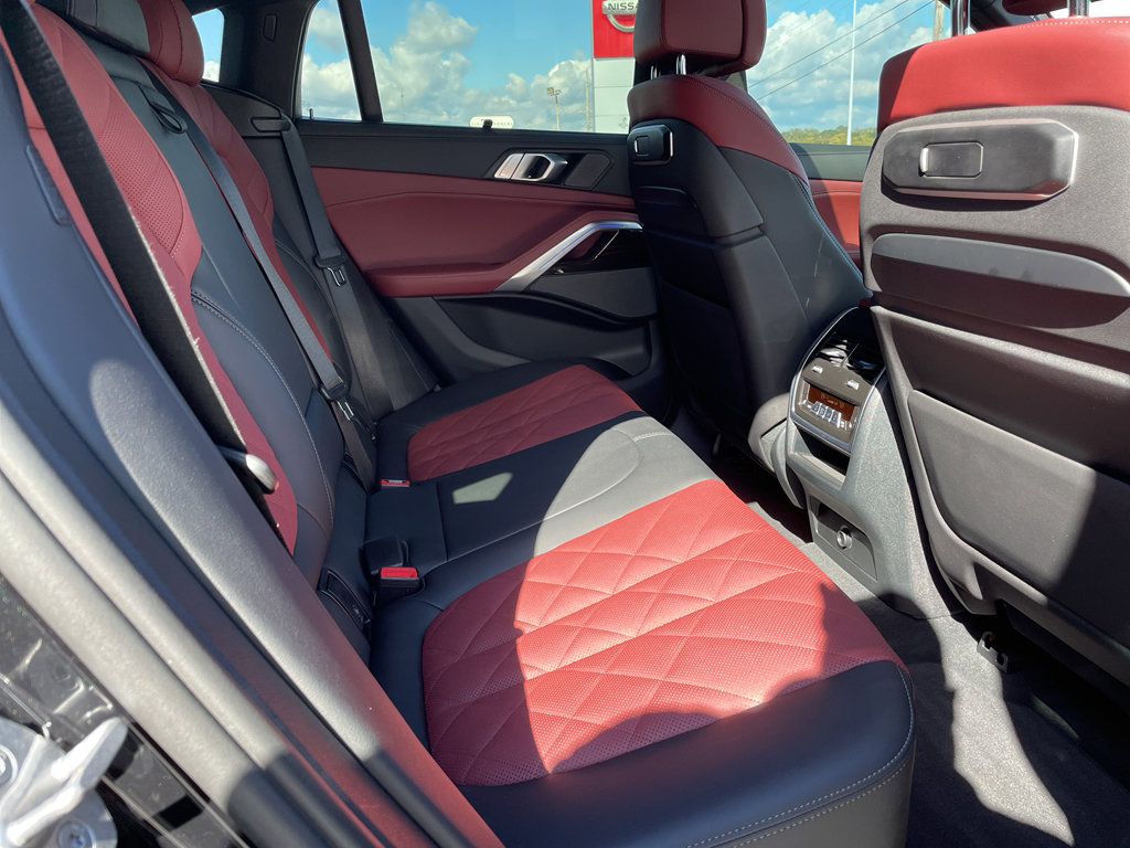 Used 2024 BMW X6 xDrive40i w/ Executive Package image 26