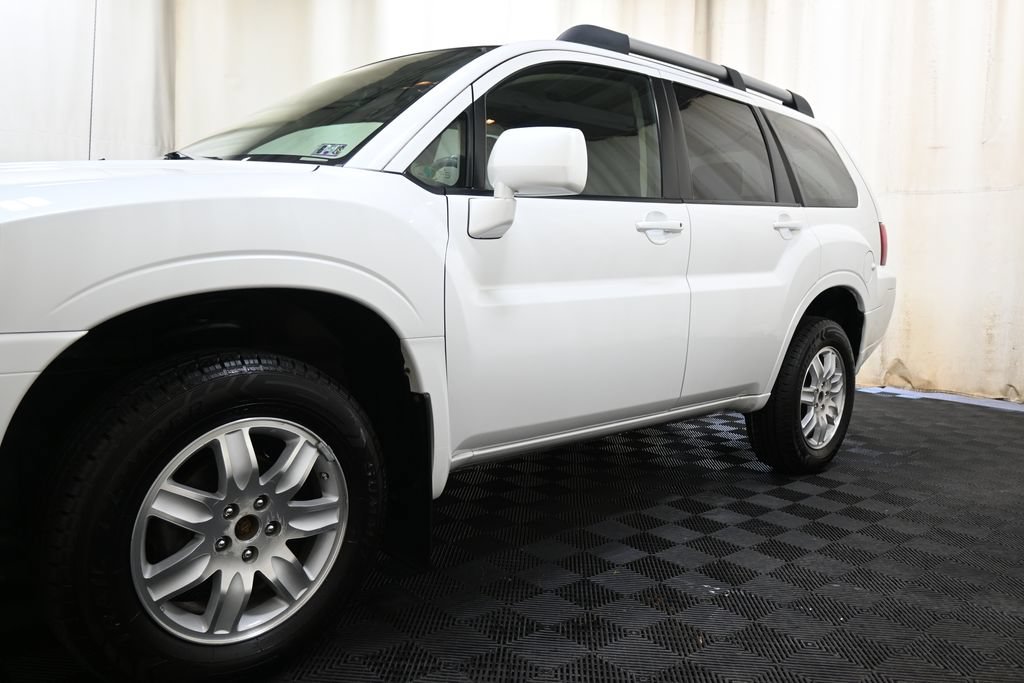 Used 2011 Mitsubishi Endeavor LS AWD/4WD image 7