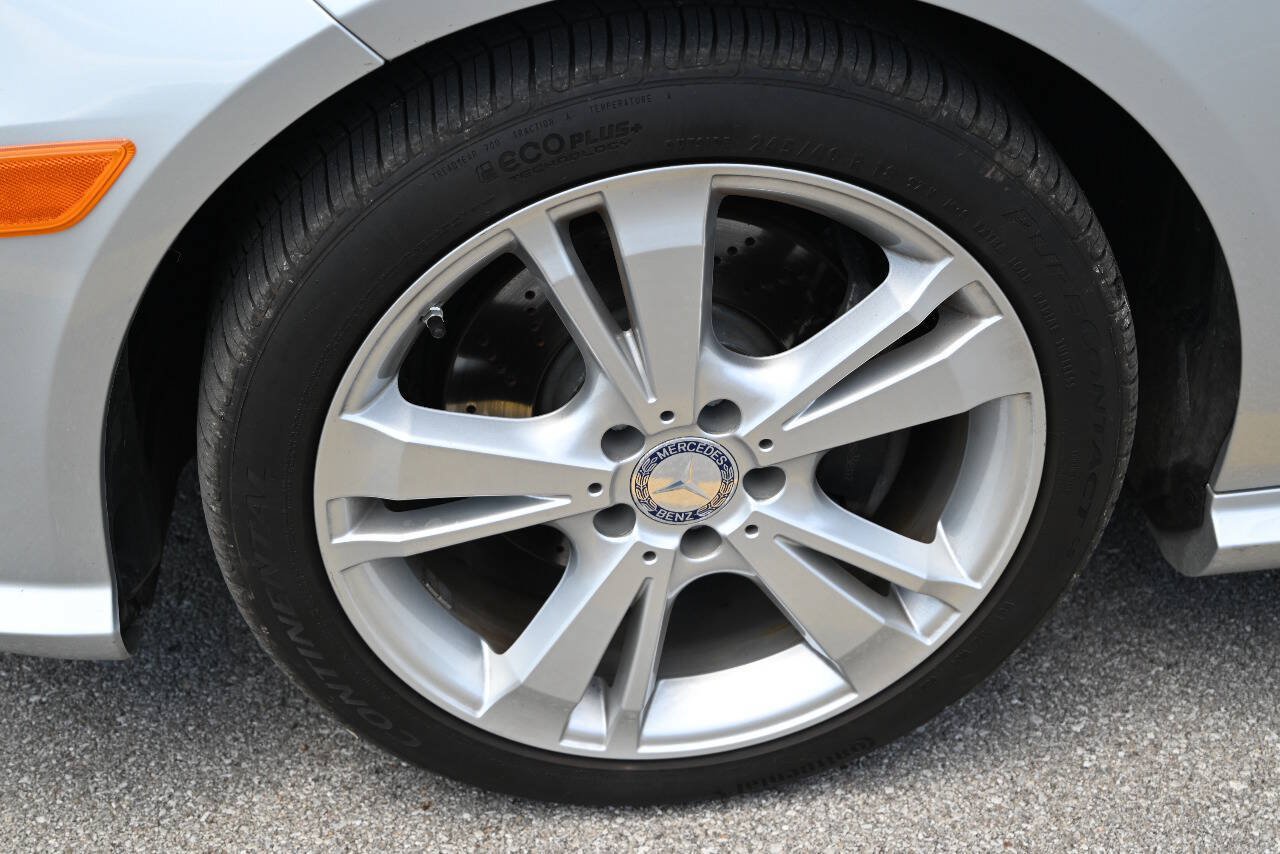 Used 2012 Mercedes-Benz E 350 4MATIC Sedan image 8