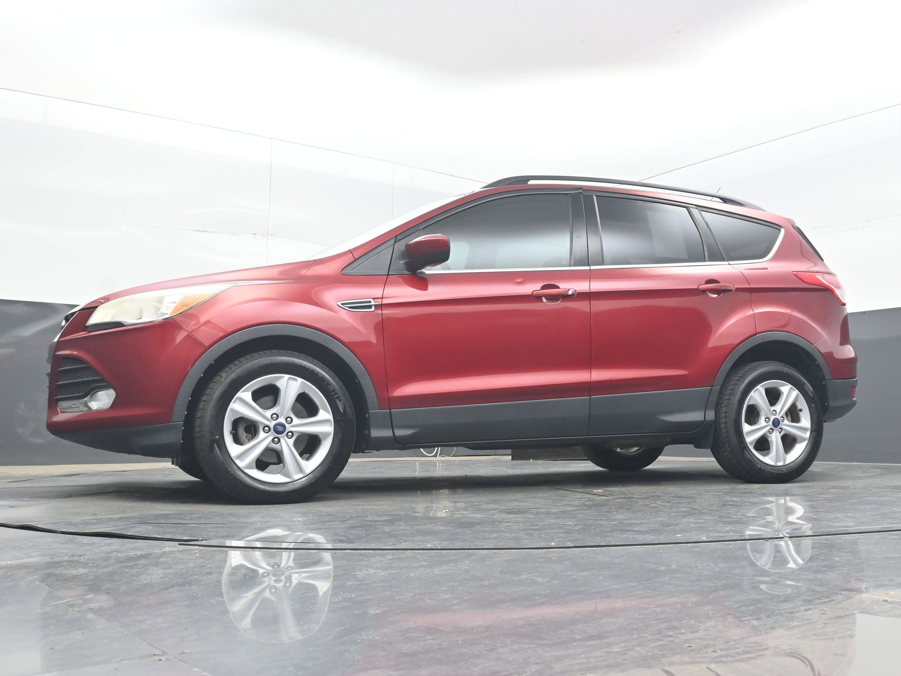 Used 2014 Ford Escape SE w/ Equipment Group 201A FWD image 29
