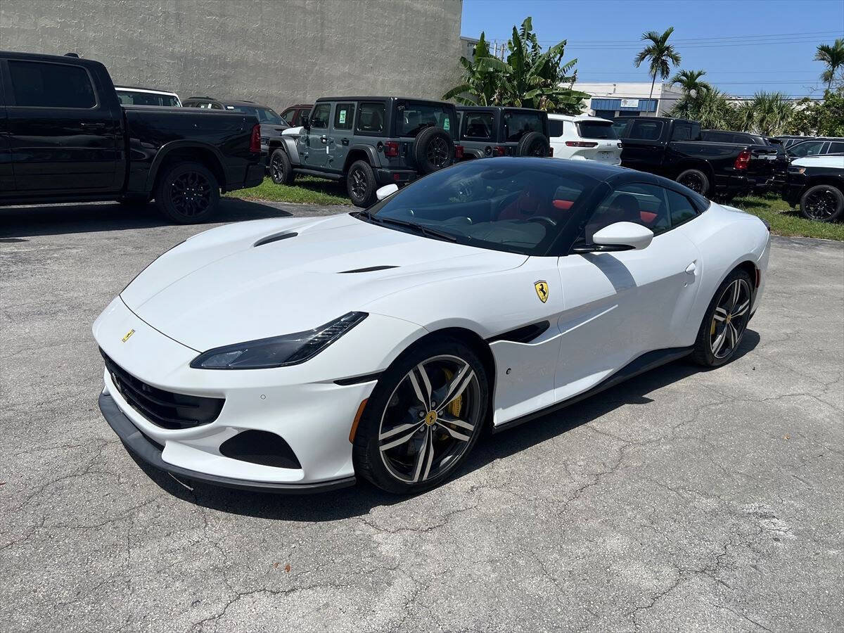 Used 2023 Ferrari Portofino M RWD image 2