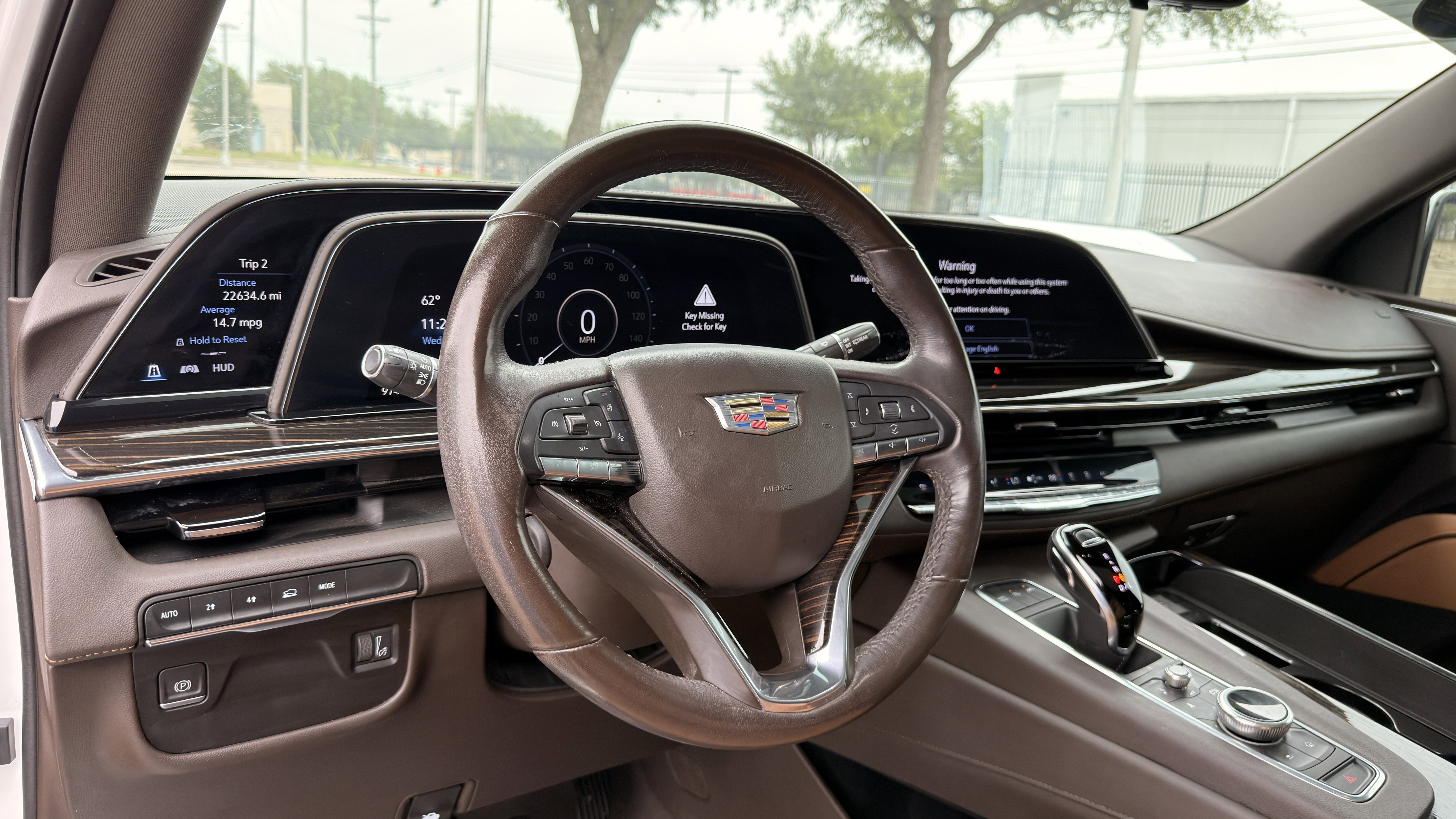 Used 2021 Cadillac Escalade ESV Premium Luxury image 23