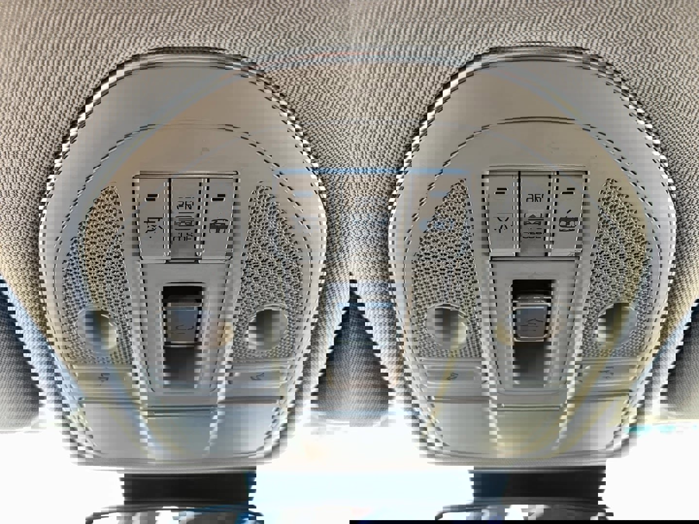 Used 2016 Hyundai Genesis 3.8 w/ Option Group 02 image 19