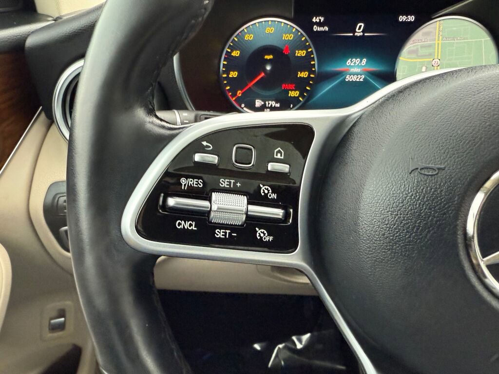 Used 2021 Mercedes-Benz GLC 300 4MATIC image 14