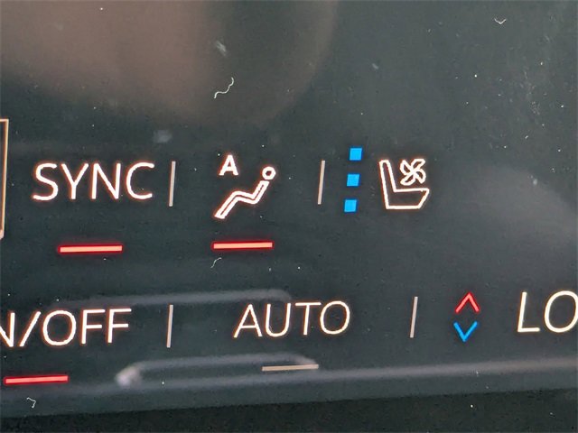 Used 2025 GMC Yukon Denali image 24