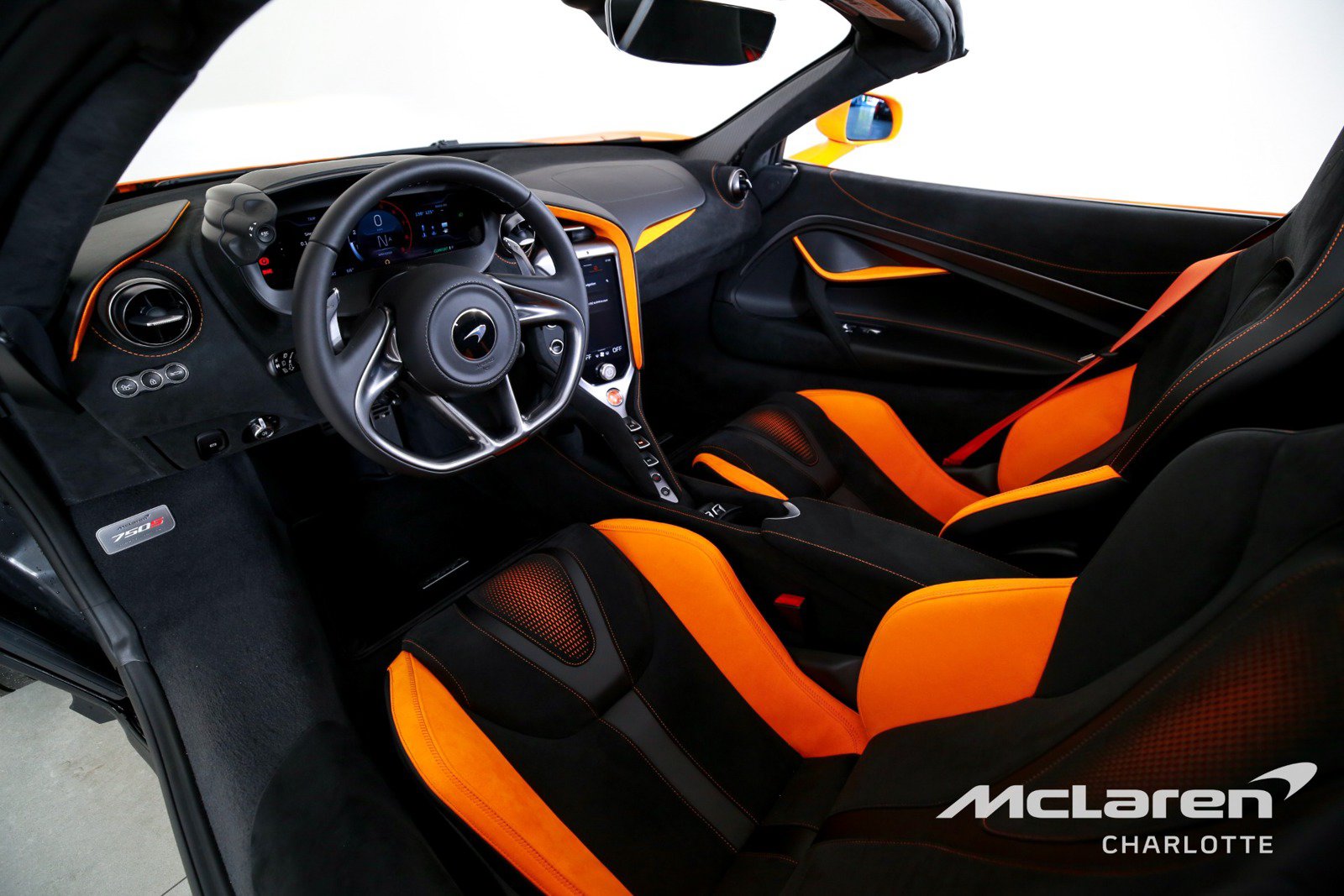 Used 2026 McLaren 750S Spider RWD image 14