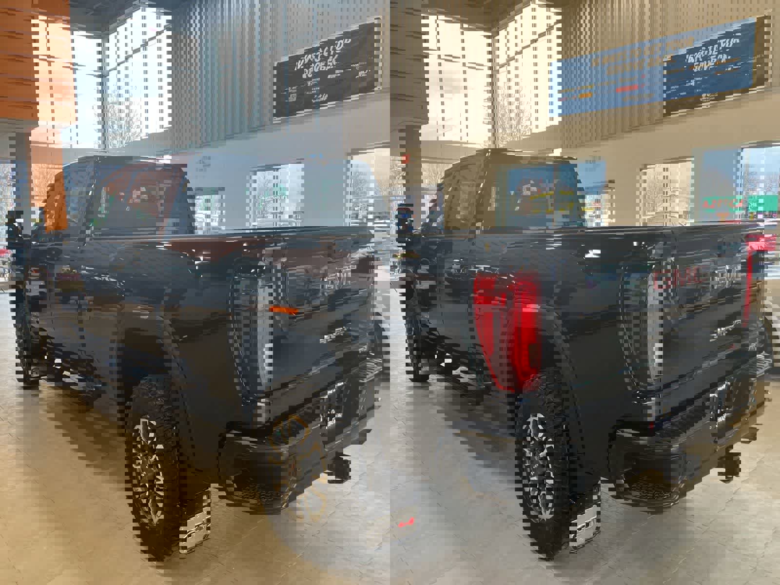 Used 2021 GMC Sierra 2500 AT4 w/ AT4 Preferred Package image 7