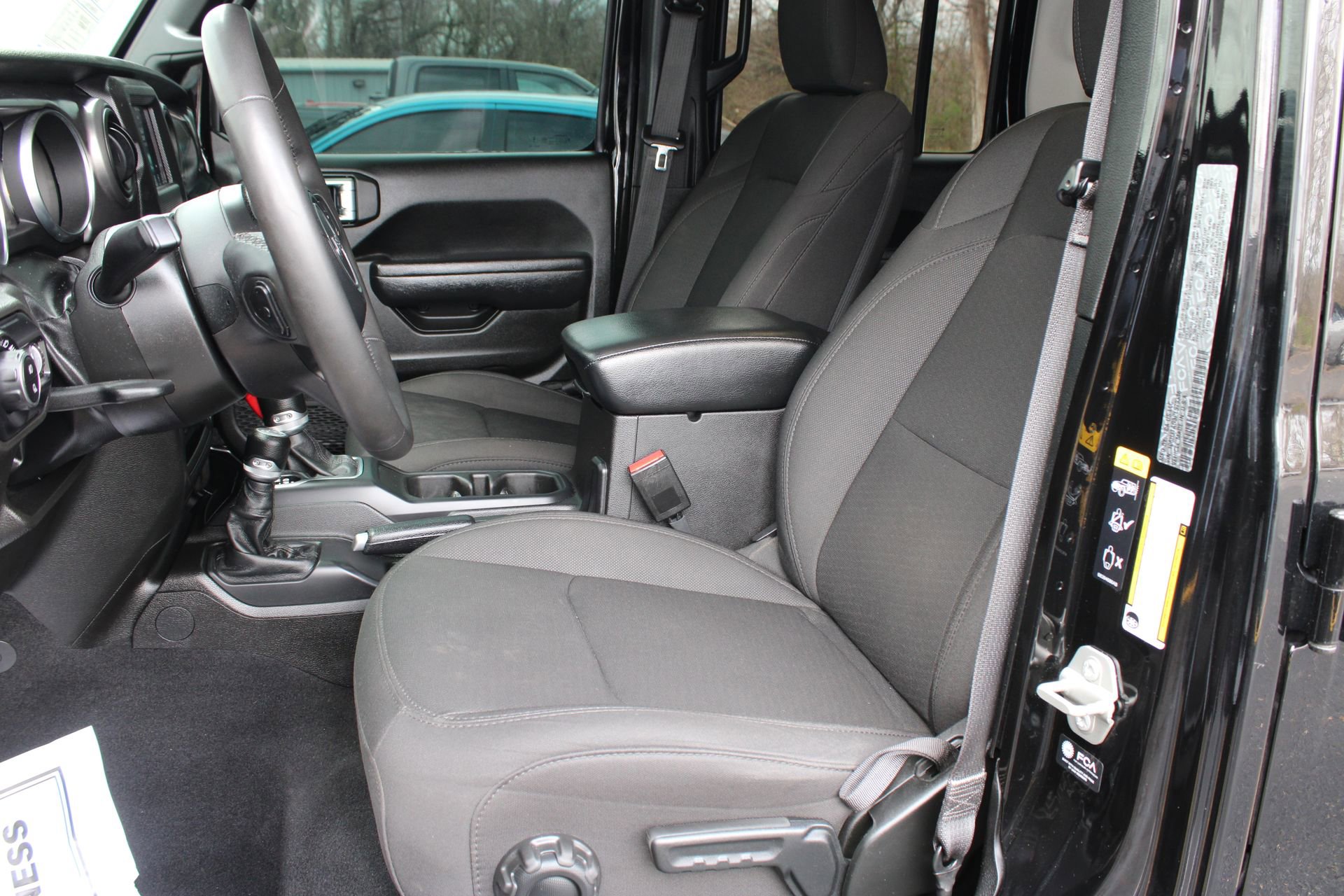 Used 2023 Jeep Gladiator Sport image 13