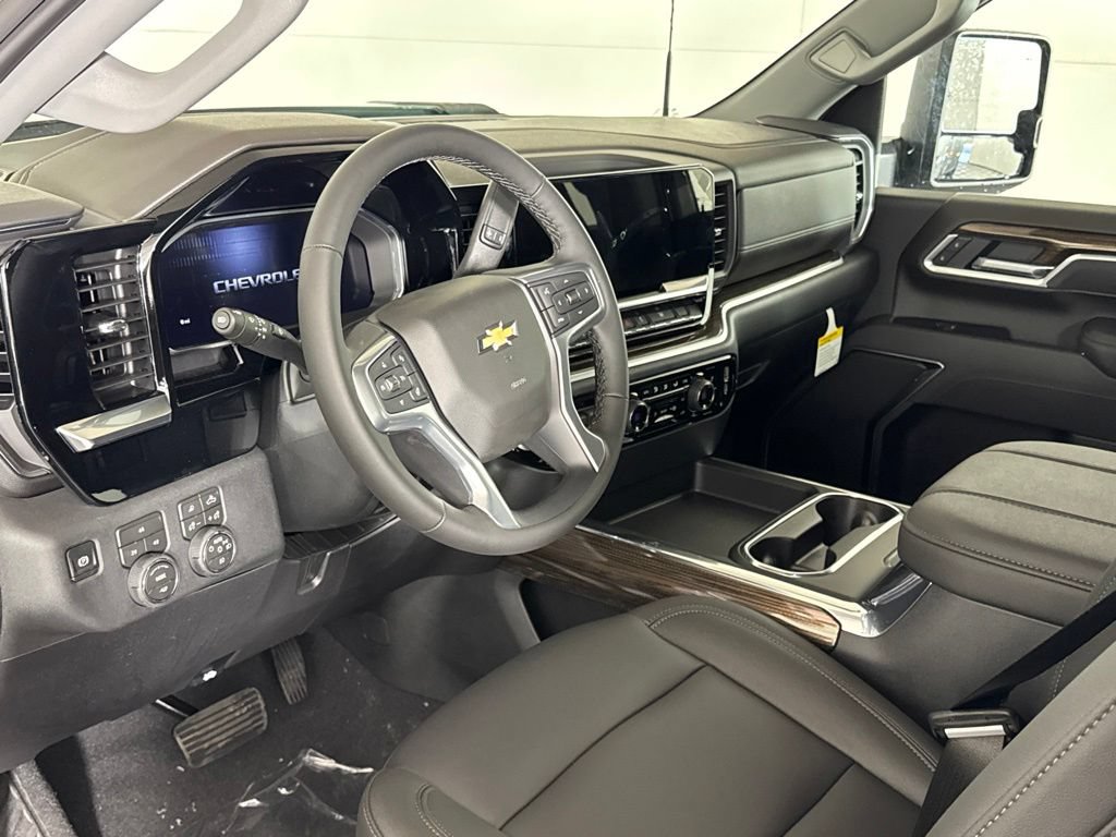 New 2026 Chevrolet Silverado 3500 LT w/ Safety Package AWD/4WD image 11