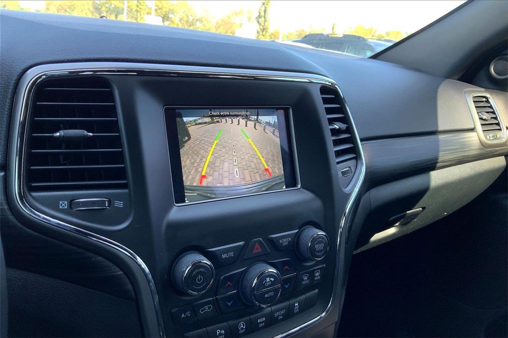 Used 2021 Jeep Grand Cherokee Freedom Edition image 14