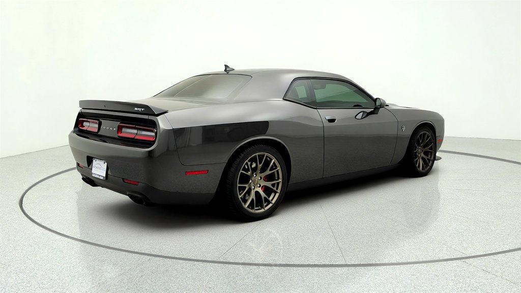 Used 2016 Dodge Challenger SRT Hellcat RWD image 5