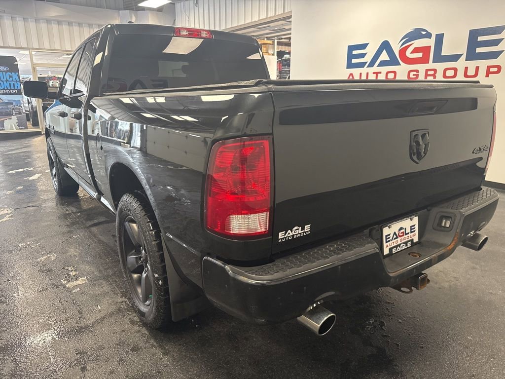 Used 2017 RAM 1500 Express w/ Black Ram 1500 Express Group image 5