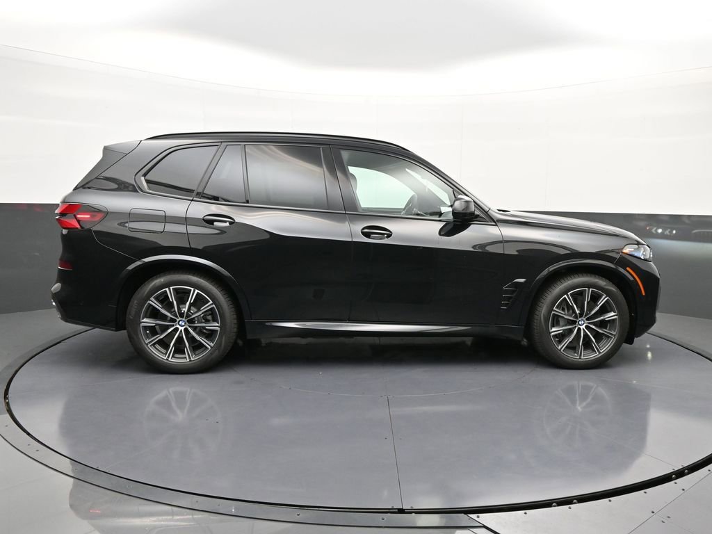 New 2026 BMW X5 xDrive50e w/ M Sport Package image 8