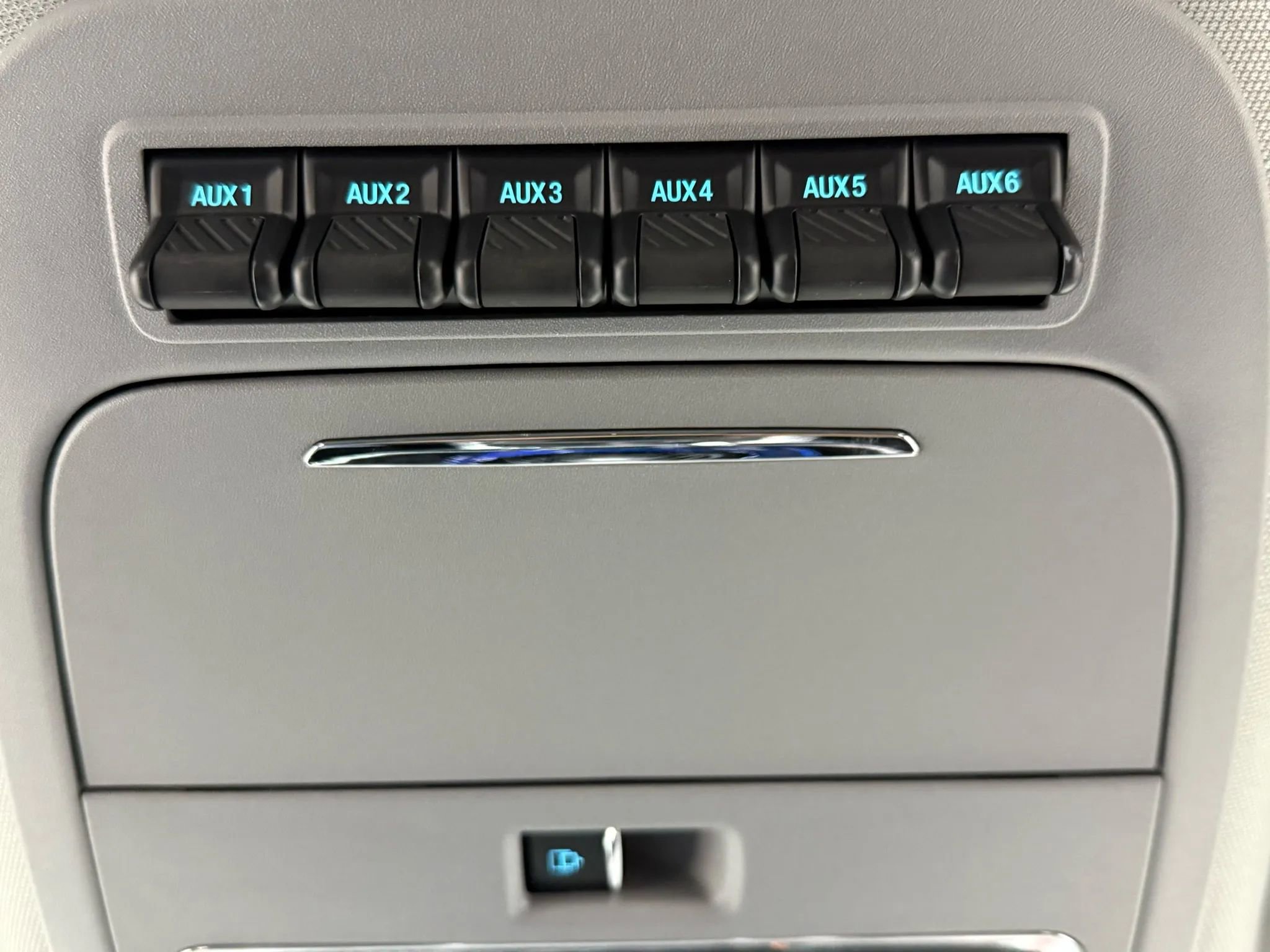 Used 2024 Ford F350 Lariat image 35