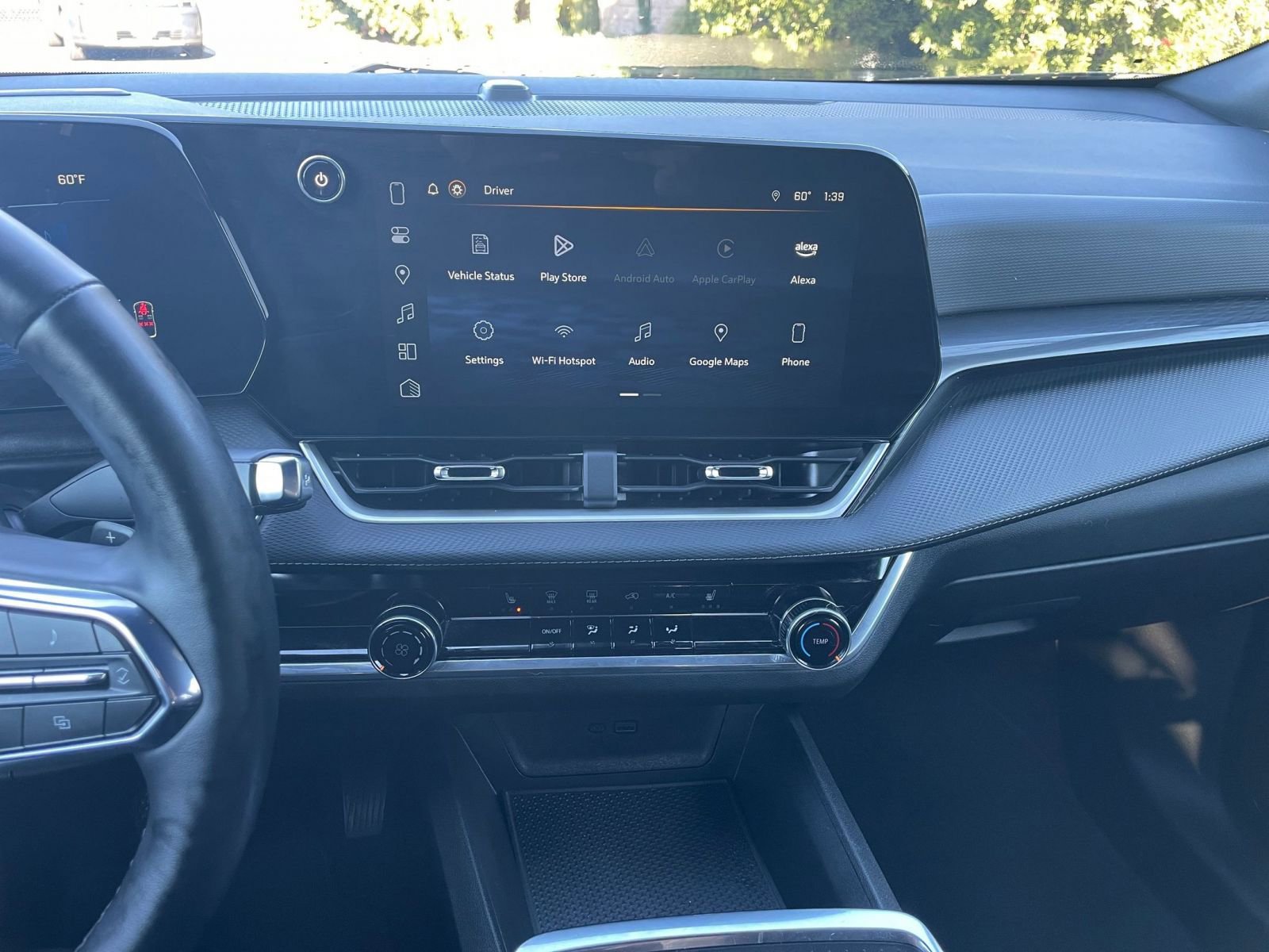 Used 2025 Chevrolet Equinox LT FWD image 18