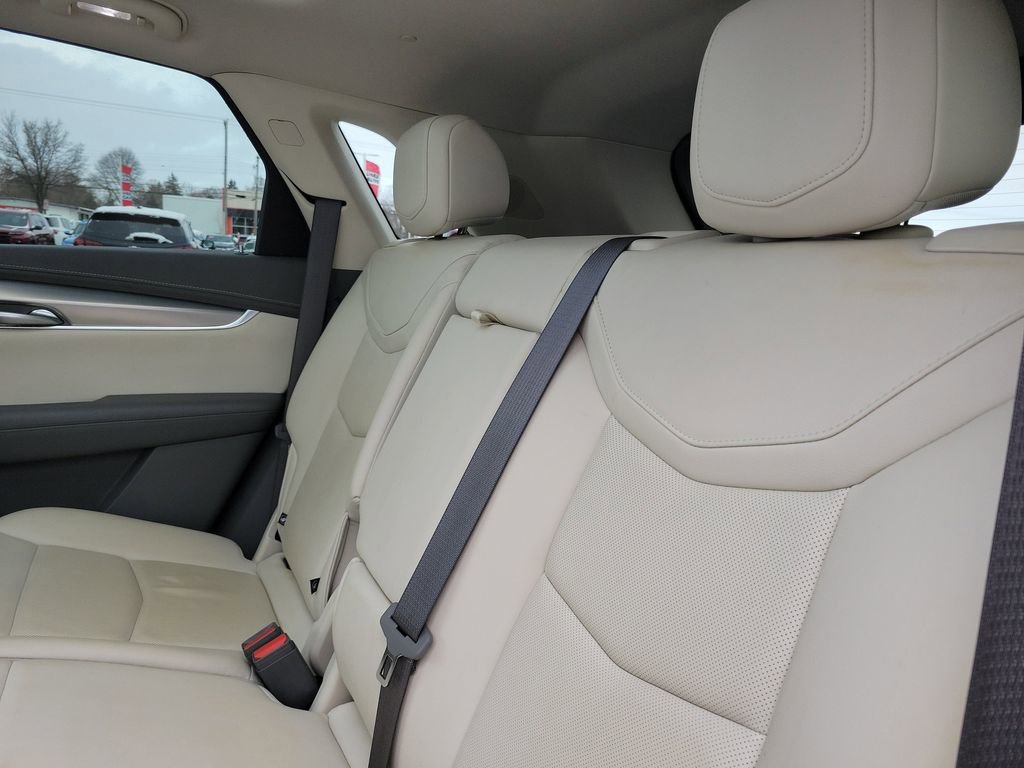 Certified 2023 Cadillac XT5 Premium Luxury image 32