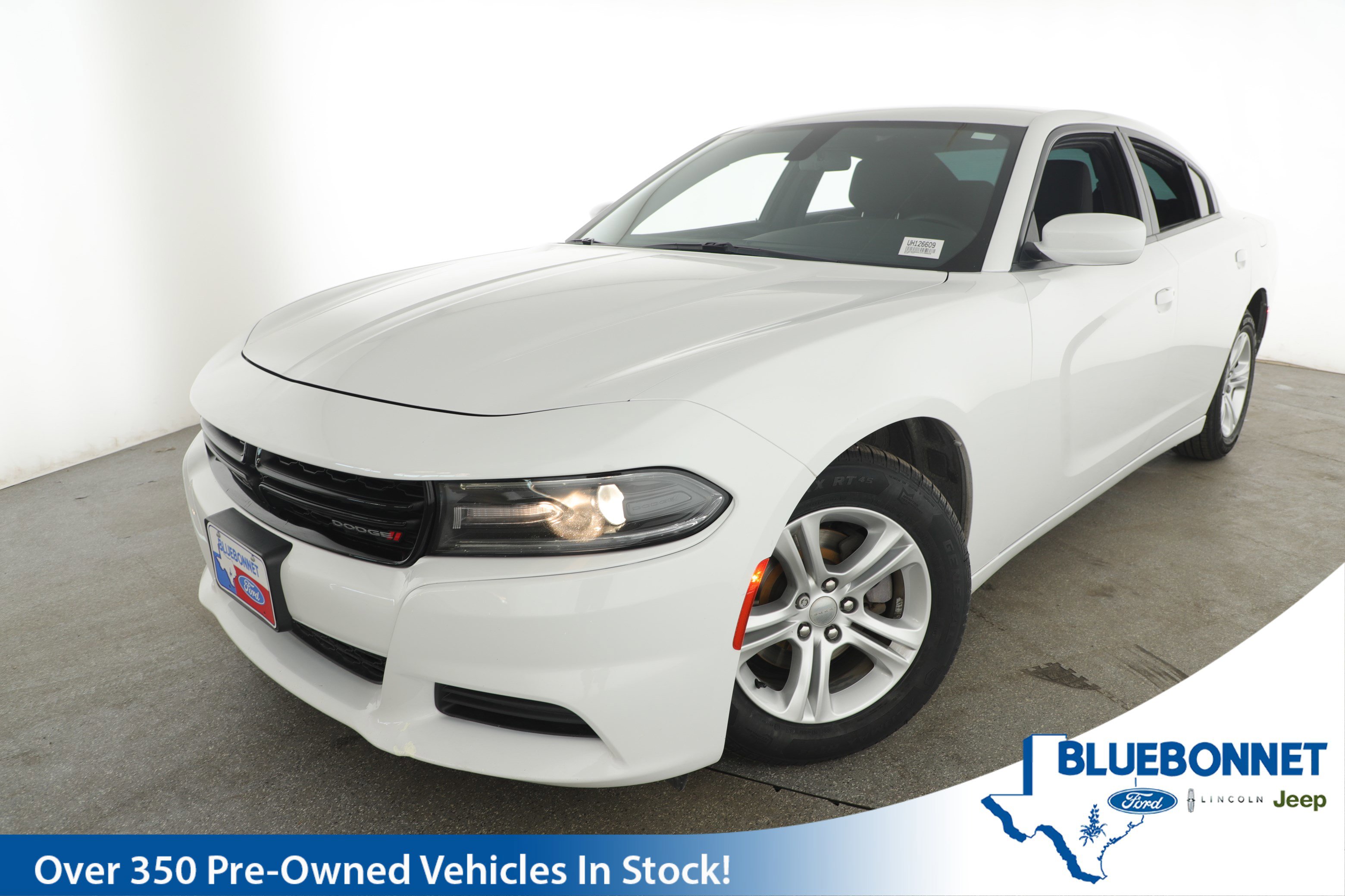 Used 2020 Dodge Charger SXT image 1