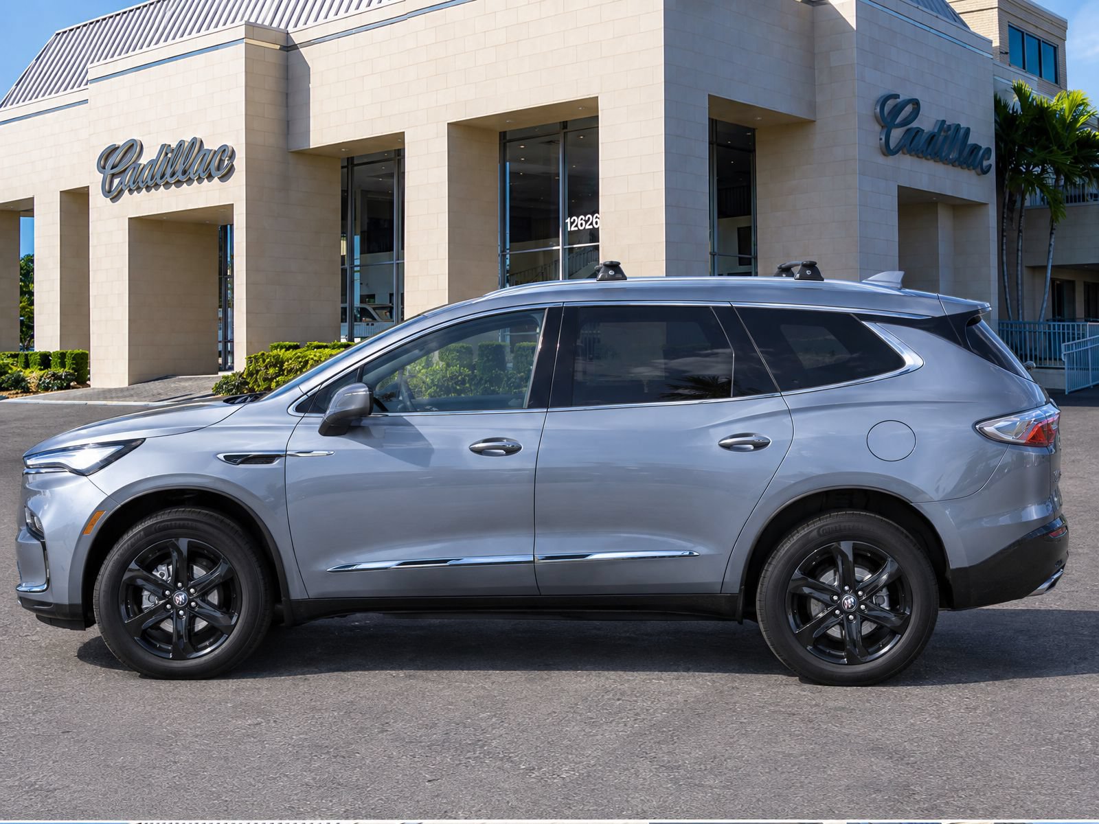 Used 2024 Buick Enclave Essence w/ Experience Buick Package FWD image 6