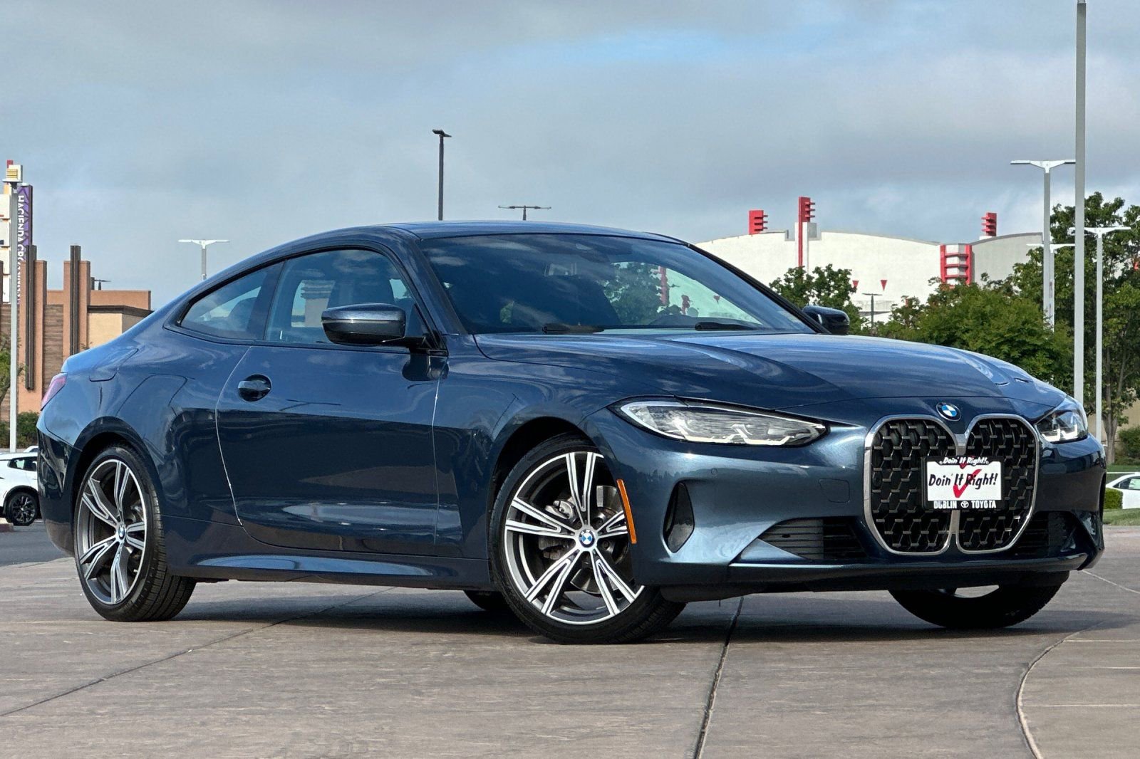 Used 2022 BMW 430i Coupe w/ Convenience Package image 2