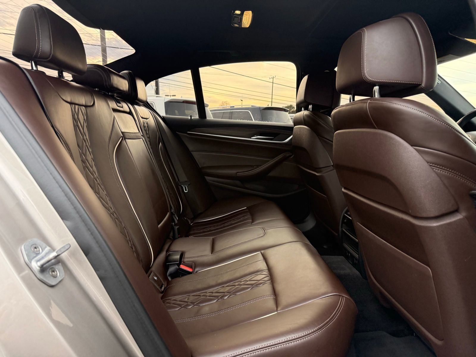 Used 2017 BMW 540i xDrive image 33