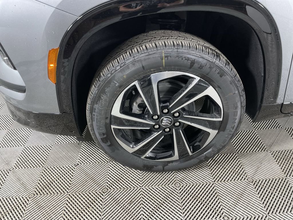 Used 2025 Buick Enclave Sport Touring image 33