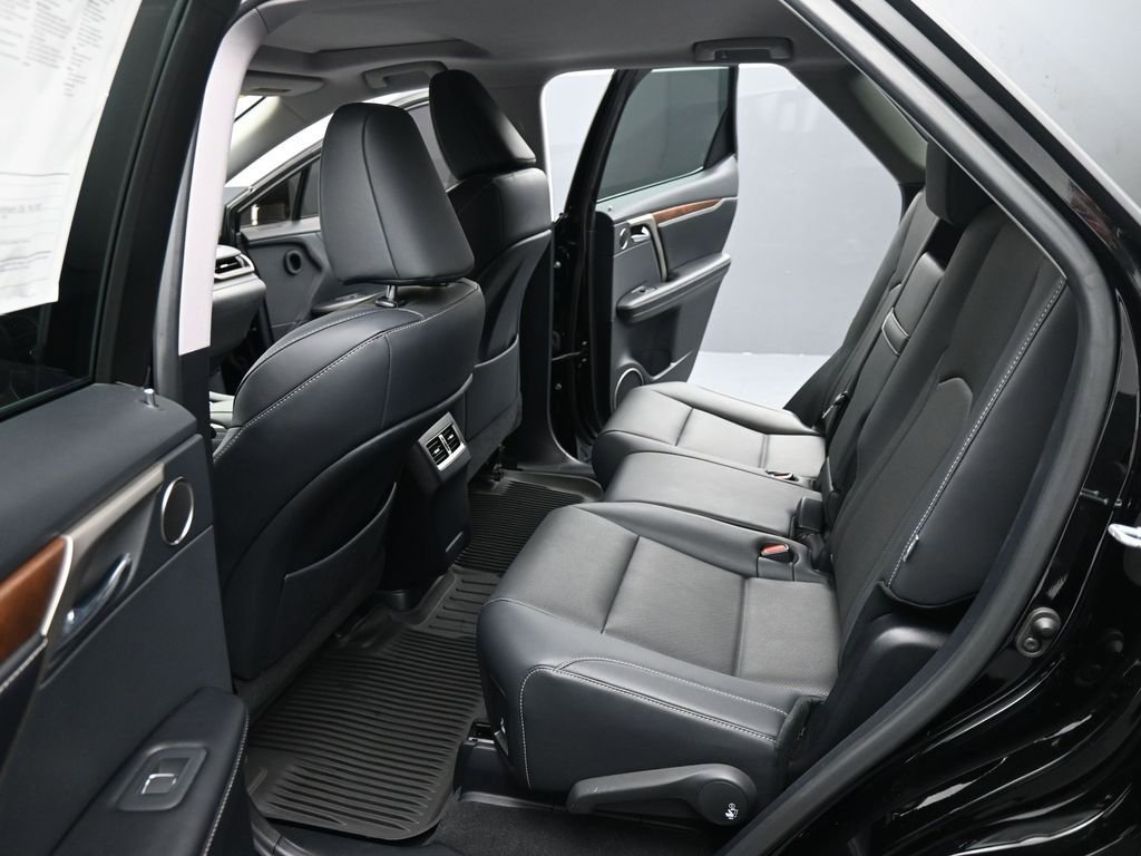 Used 2020 Lexus RX 350L Premium w/ Premium Package image 16