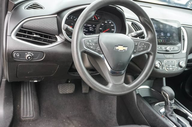 Used 2023 Chevrolet Malibu LT FWD image 7