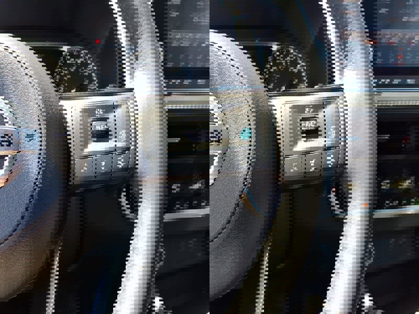 Used 2021 Nissan Rogue SV w/ Premium Package AWD/4WD image 24