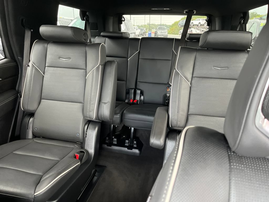 Used 2025 Cadillac Escalade Sport w/ Touring Package AWD/4WD image 13