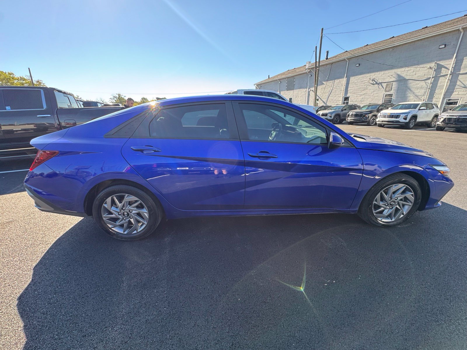 Used 2024 Hyundai Elantra SEL FWD image 7