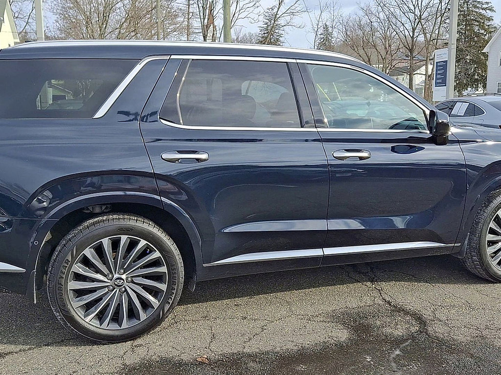 Used 2023 Hyundai Palisade Calligraphy w/ Winter Package image 8