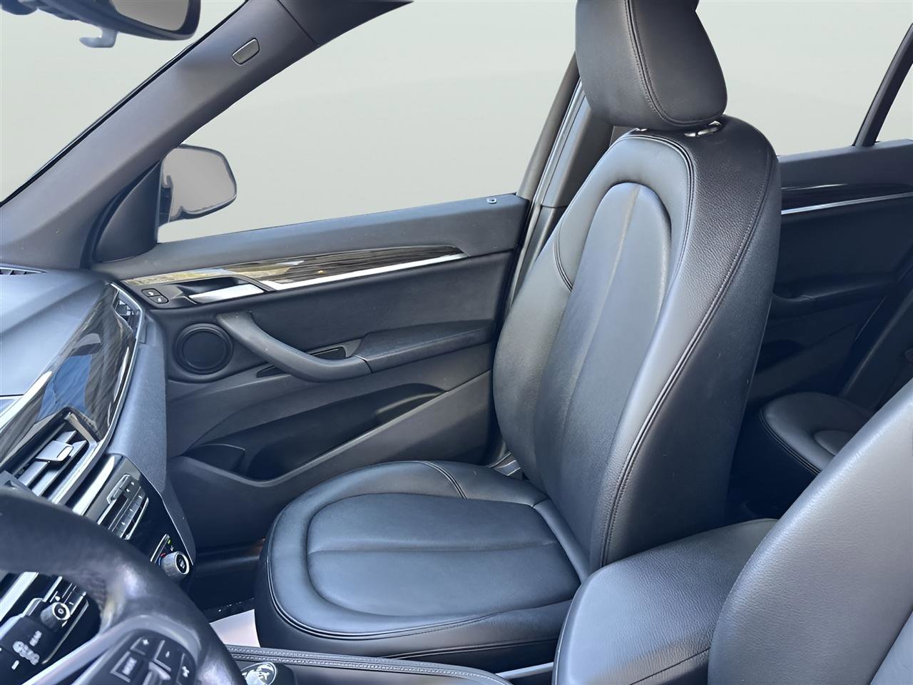 Used 2017 BMW X1 sDrive28i FWD image 14