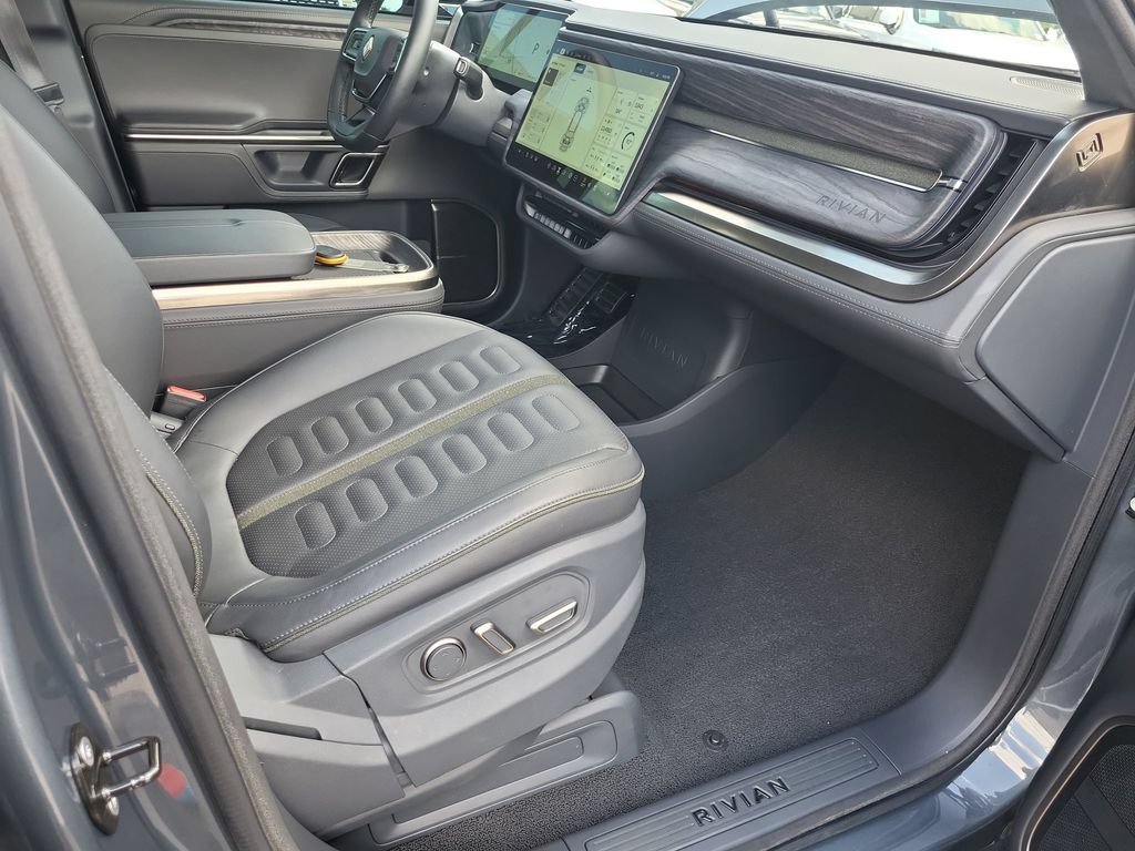 Used 2022 Rivian R1T Launch Edition AWD/4WD image 21