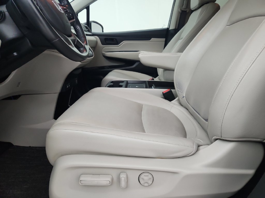 Used 2025 Honda Odyssey EX-L image 13