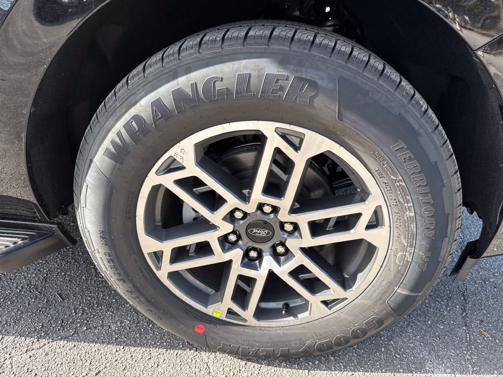 New 2026 Ford Expedition Max Active RWD image 11