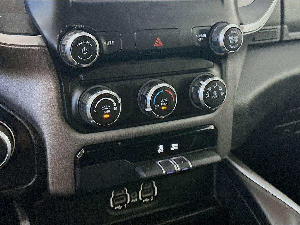 Used 2020 RAM 1500 Big Horn RWD image 18