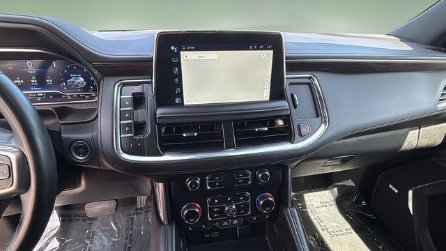 Used 2024 Chevrolet Suburban LT RWD image 25
