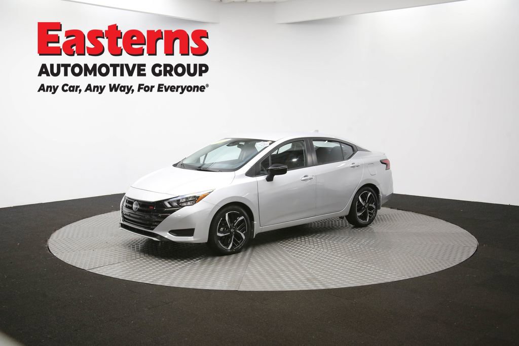 Used 2025 Nissan Versa SR w/ Trunk Package image 55