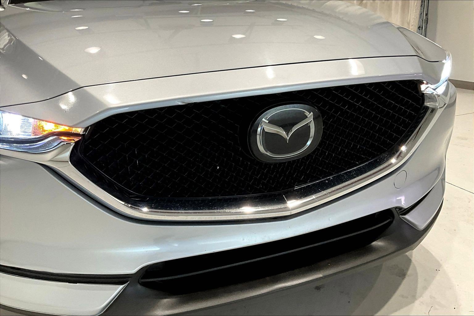 Used 2019 MAZDA CX-5 Touring FWD image 32