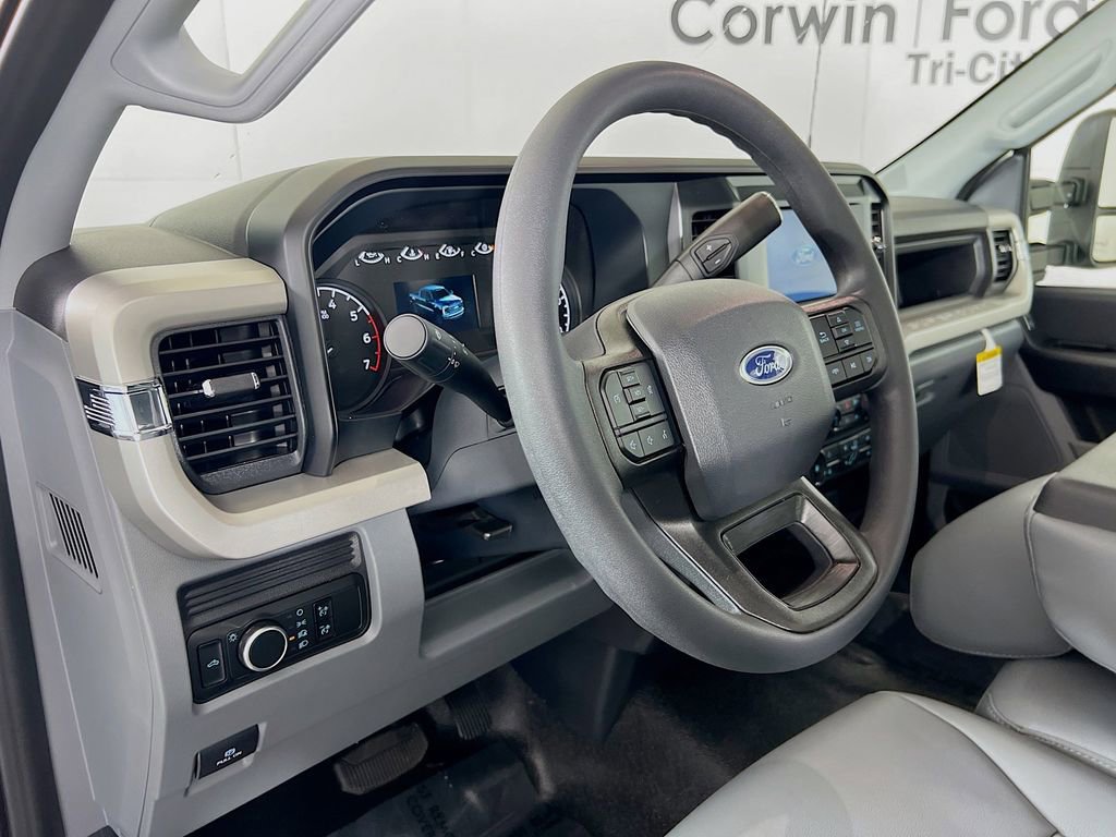 New 2026 Ford F350 XL video 3